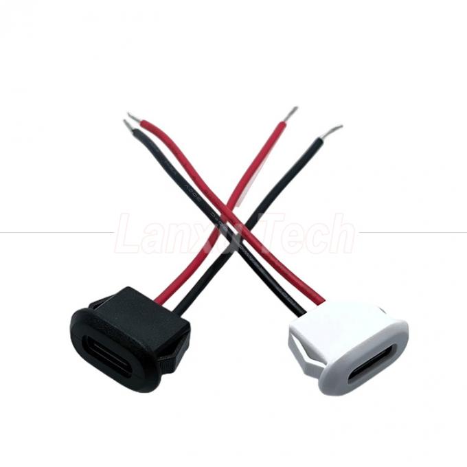 Αδιάβροχο καλώδιο καλωδίου USB τύπου C 2 πιν θηλυκής υποδομής για οχήματα με λάμπες 1